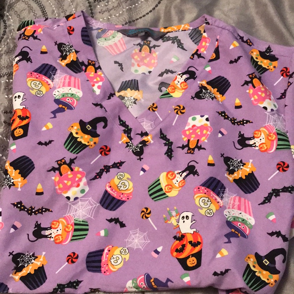 Halloween scrub top!